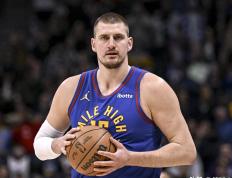 乐鱼官网-塞尔维亚男篮力克意大利男篮，艾顿爆发神勇的简单介绍