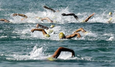 乐鱼官网-瑞典选手在铁人三项比赛中表现抢眼