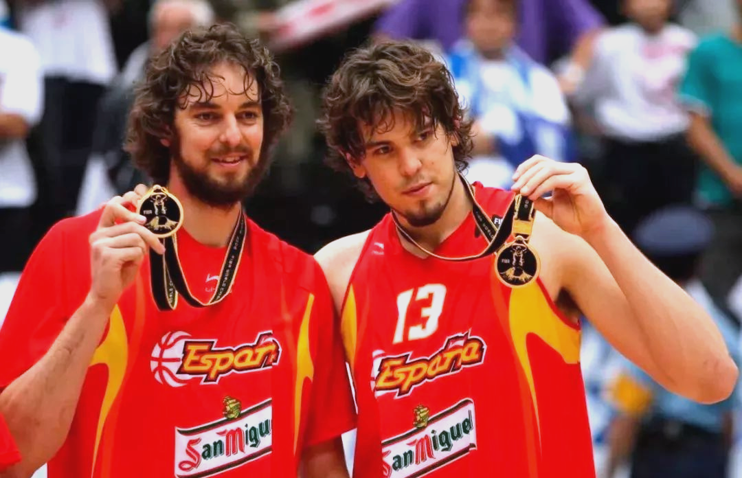 乐鱼官网-包含西班牙男篮逆转阿根廷男篮，艾顿爆发神勇的词条