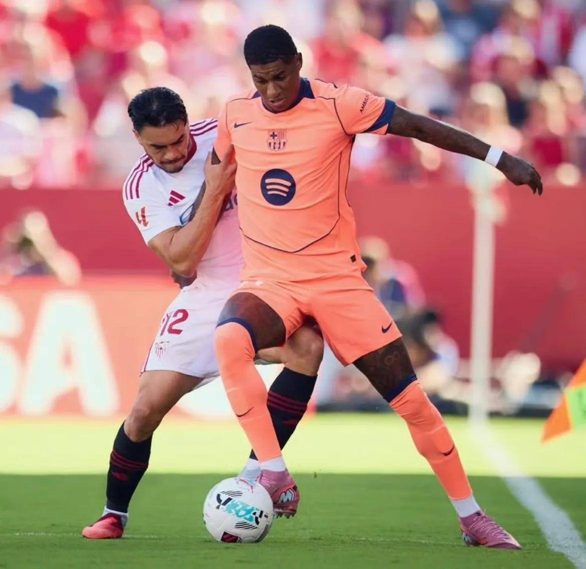 乐鱼体育-塞维利亚险胜巴黎，阿什拉夫关键制胜