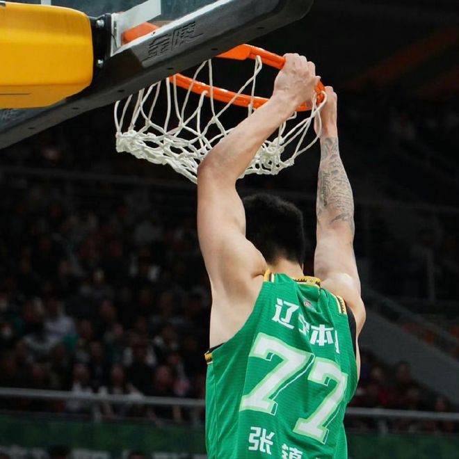 乐鱼app-天津队轻取辽宁队，霍勒迪关键制胜